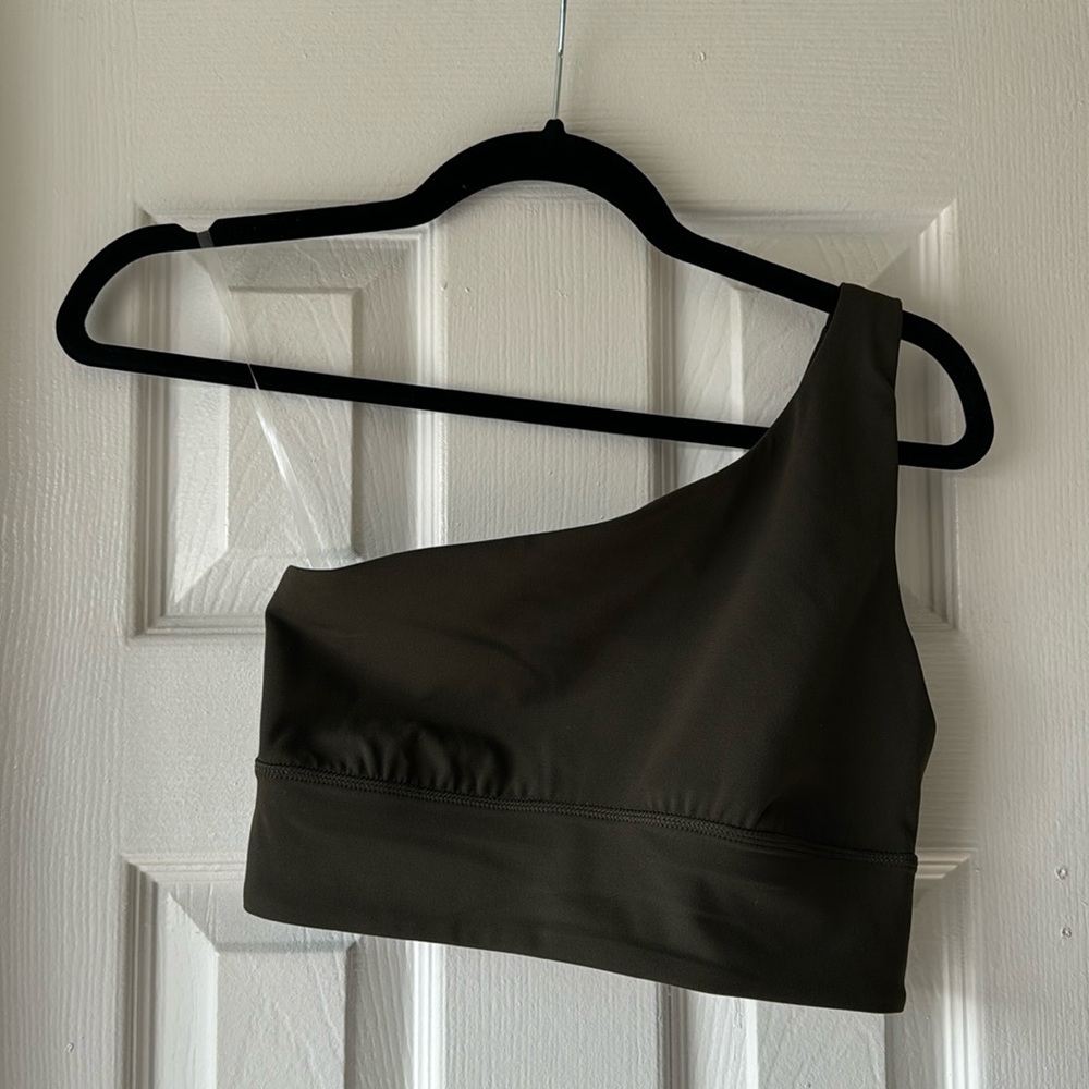 Lululemon bra